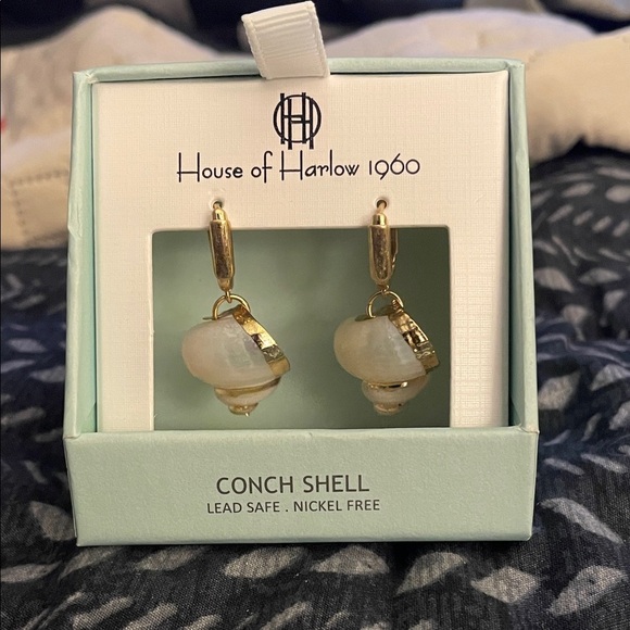 House of Harlow 1960 Jewelry - House of Harlow 1960 Gold and Cream Conch Shell Earrings